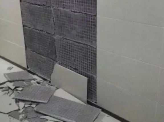 灵丘瓷砖空鼓维修公司分享下灵丘墙砖松动维修的知识